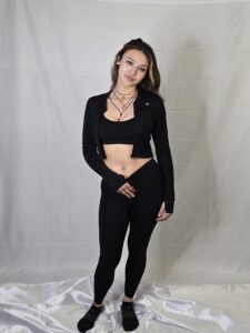 Daily Cropped Zip Up, Black