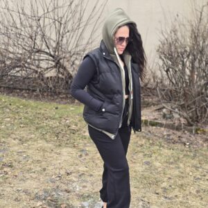 Cool Days Vest Black/Hunter Green